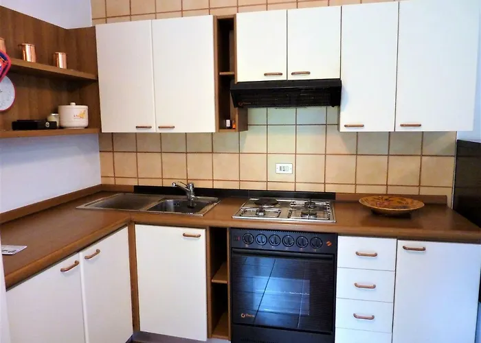 Andromeda Apartman Stresa